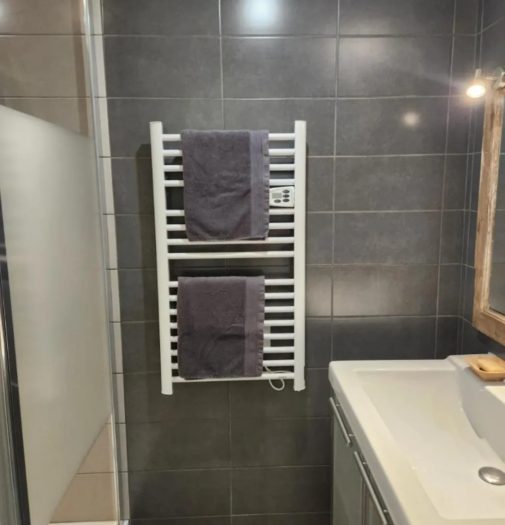 Agreable Appartement Renove Situe Dans Les Hauteurs De Brides 0*, Brides-les-Bains France