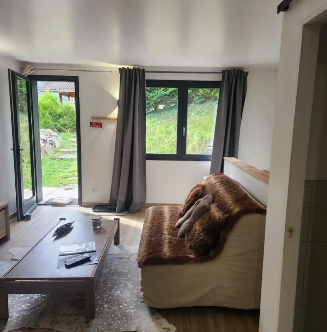 Agreable Appartement Renove Situe Dans Les Hauteurs De Brides 0*, Brides-les-Bains